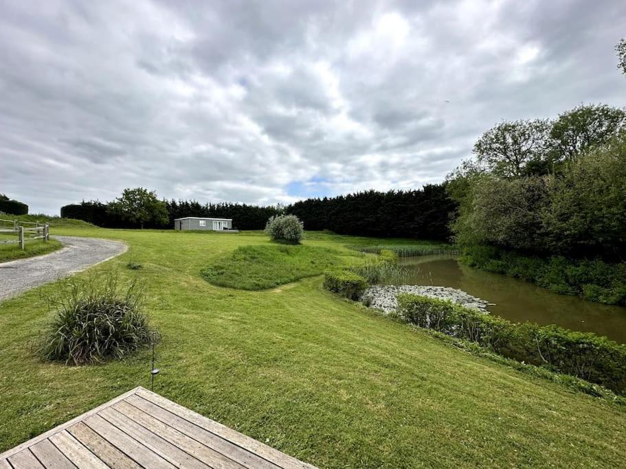 Beautiful Cabin With Pond View Steyning Exterior foto